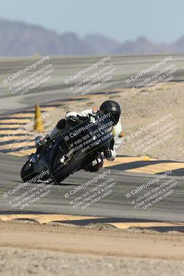 media/Oct-02-2025-Racers Edge (Thu) [[2c91cb6ab3]]/2-A Group/Session 5-Turn 12 (130pm)/